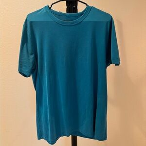 Lululemon Fundamental T-Shirt - Large